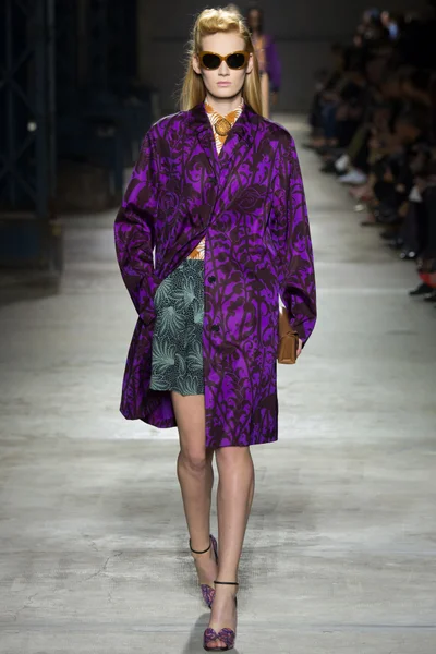 Look 36